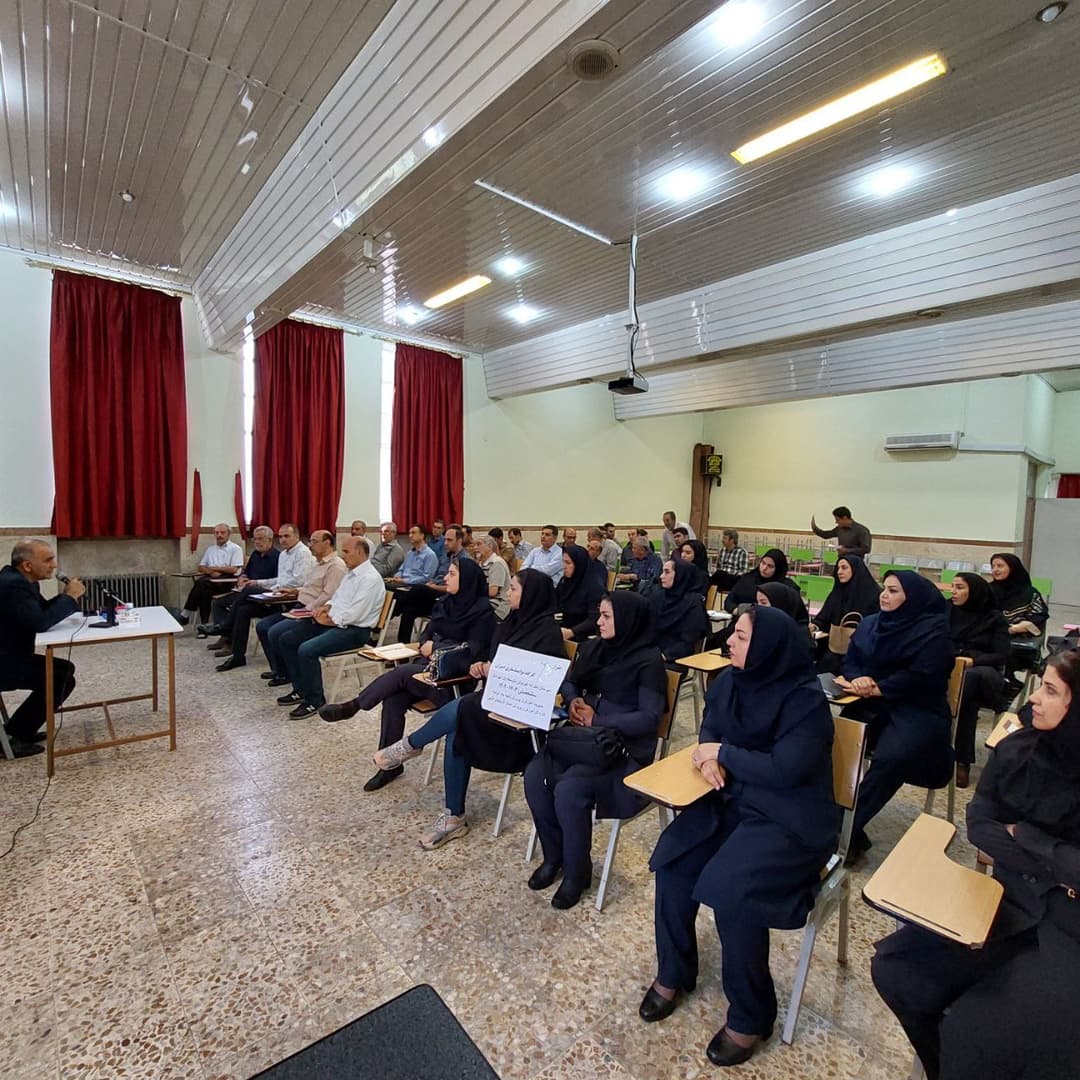 دبیرستان دخترانه متوسطه دوره اول مهر دانش